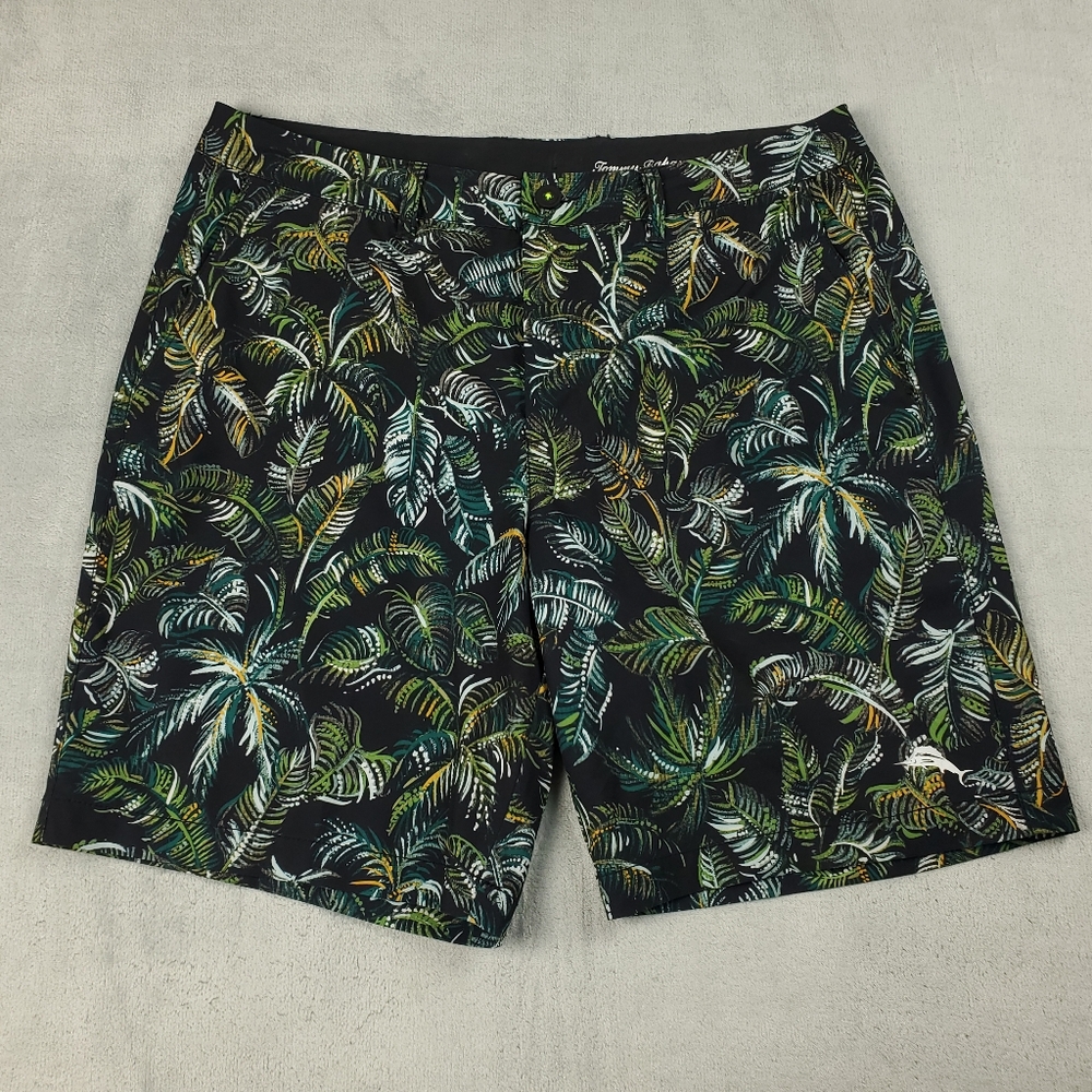 Tommy Bahama Island Active Board Shorts 34 Hybrid Swim Trunks Unlined Hawaiian